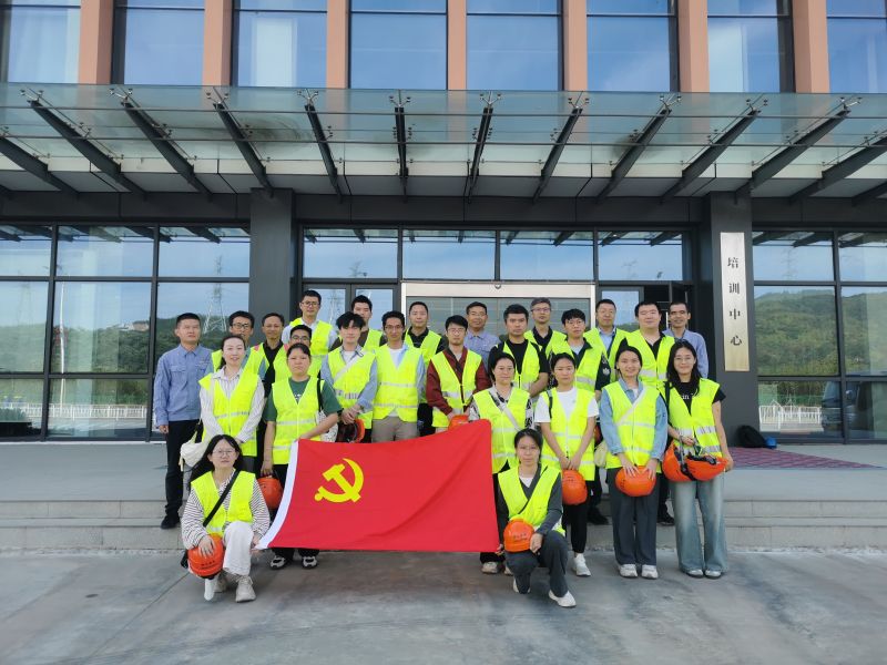2支部共建合影
